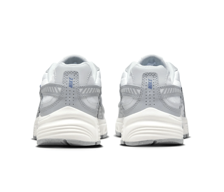 Nike Women’s Nike Initiator (Summit White/Ashen Slate)