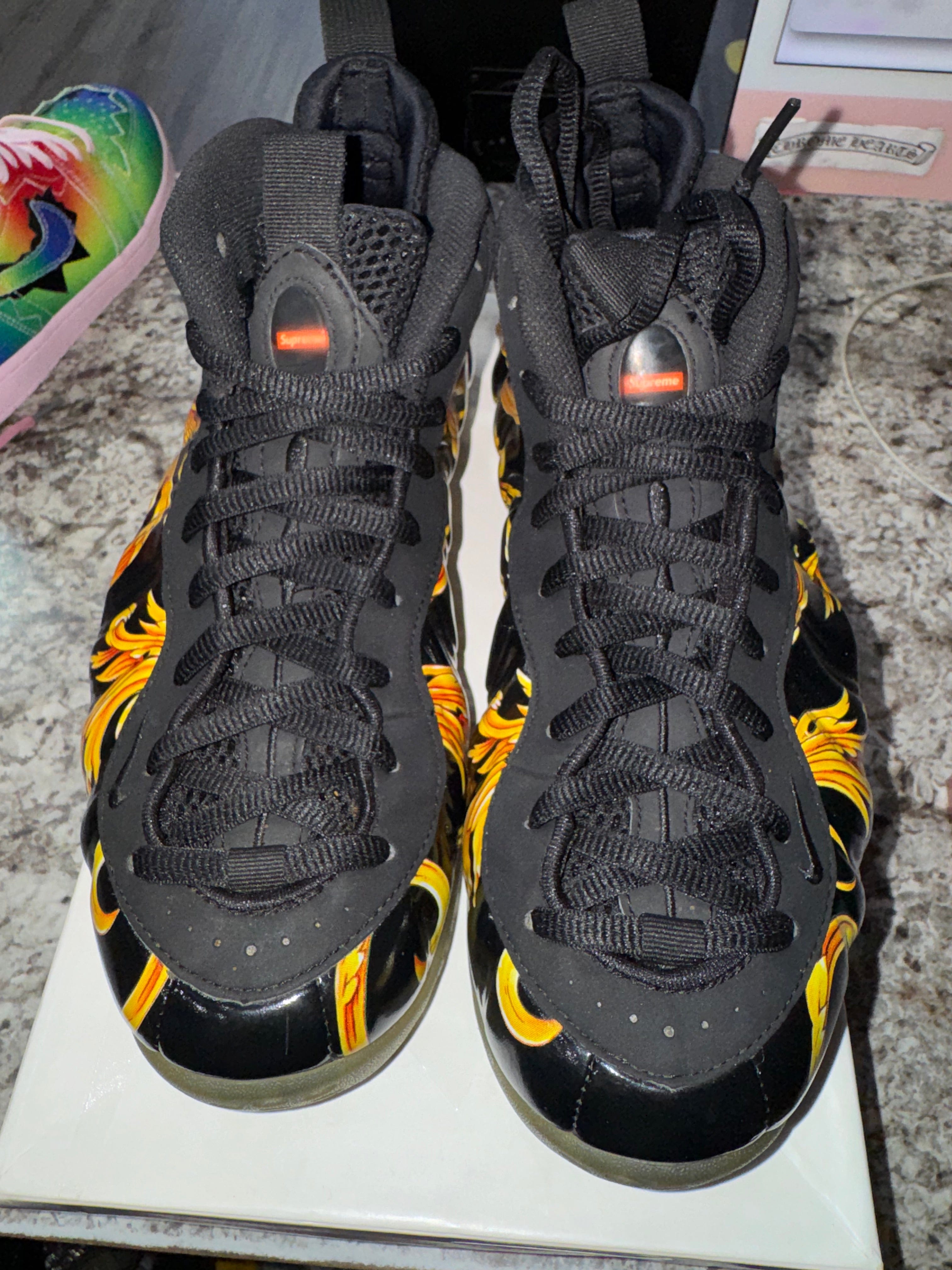 Nike Air Foamposite One Supreme Black (DAMAGED BOX)