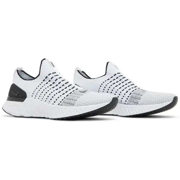 Nike React Phantom Run Flyknit 2 Oreo