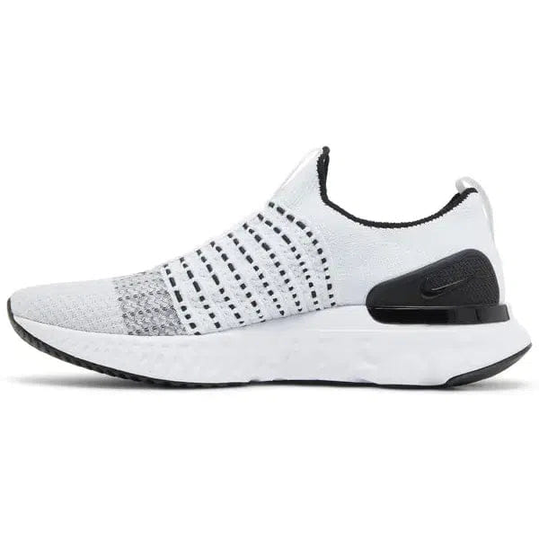 Nike React Phantom Run Flyknit 2 Oreo