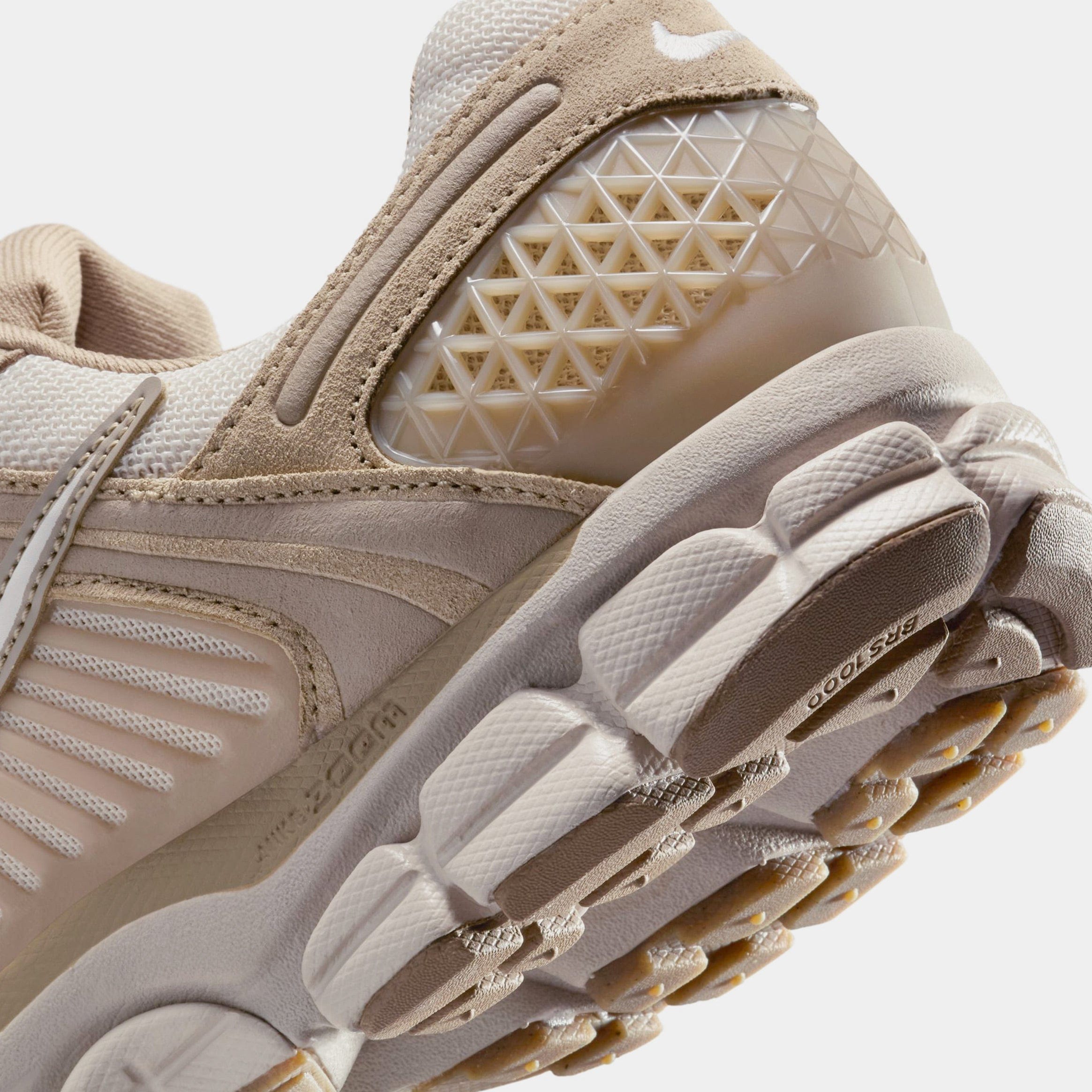 Nike Vomero 5 Mens Running Shoes (Khaki/Light Orewood Brown/Sesame/Phantom)