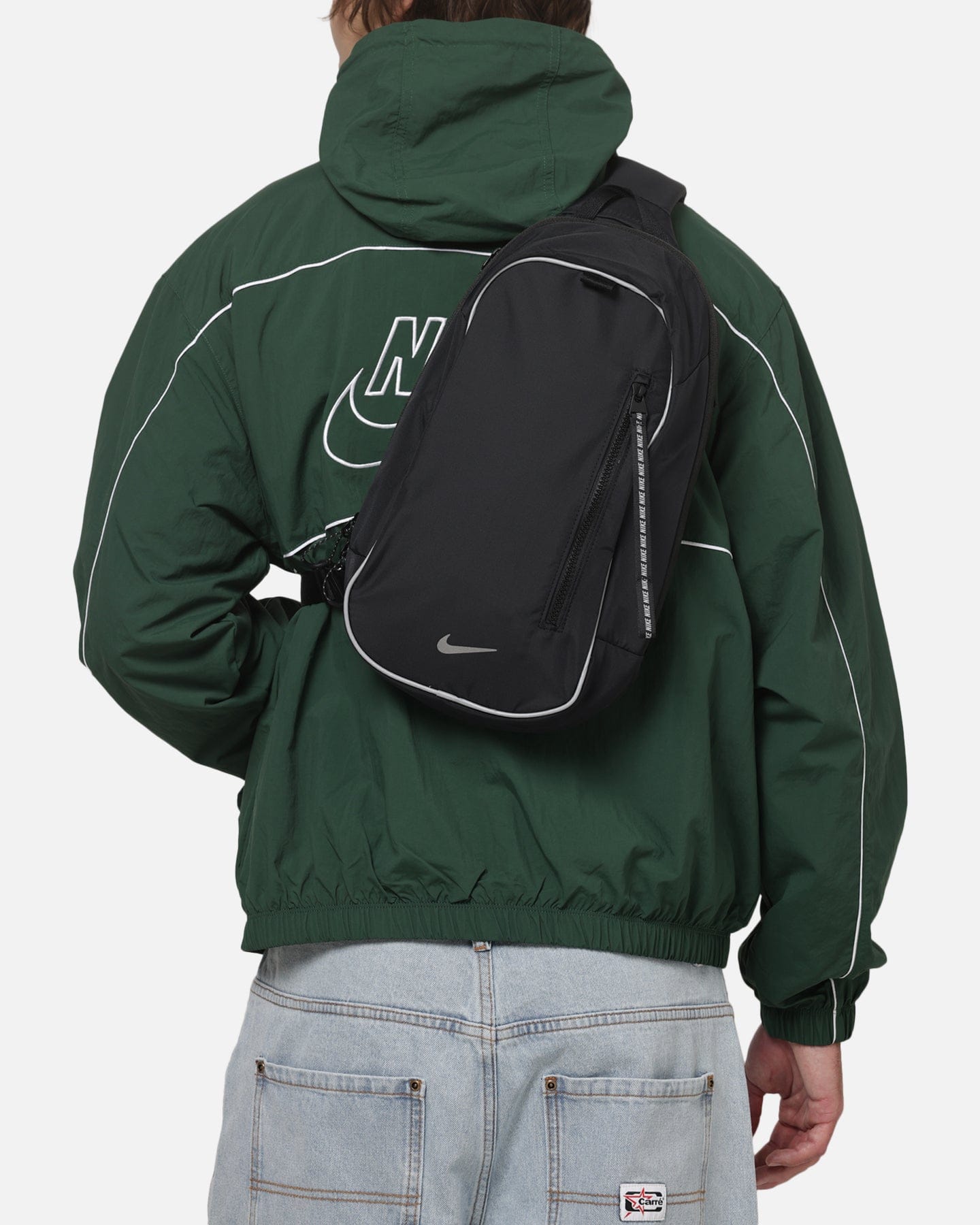 Nike Sportswear Commute Sling Bag (8 l) Black/Silver