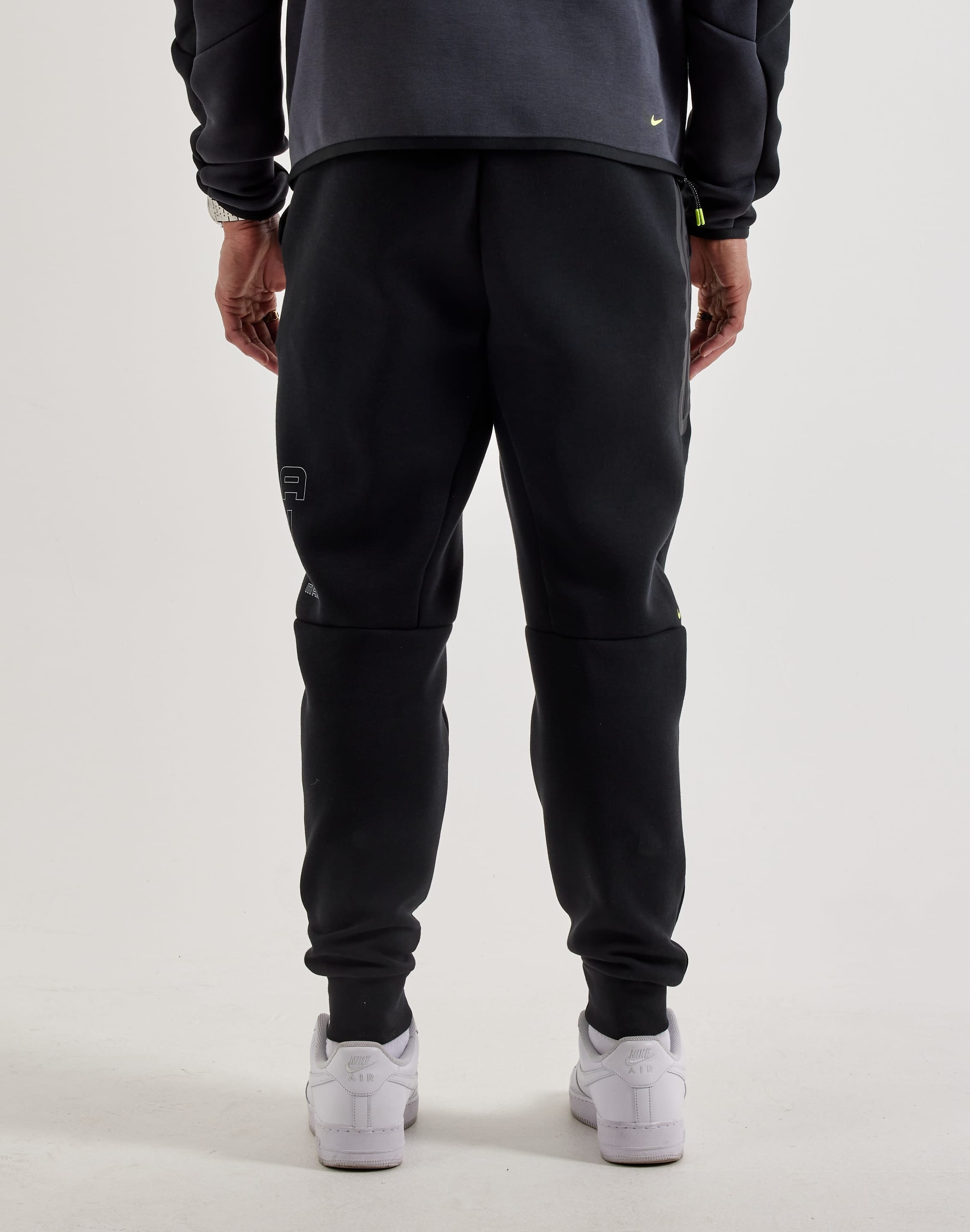 Nike Tech Fleece Air Max Joggers