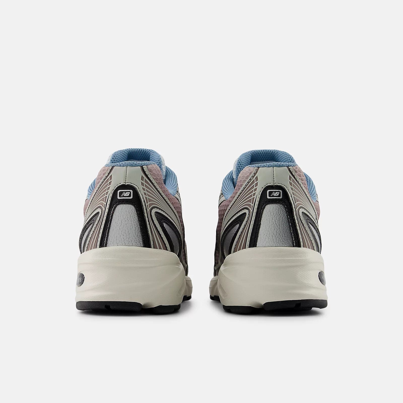 New Balance 740 - SEA SALT / EARTH SHADOW