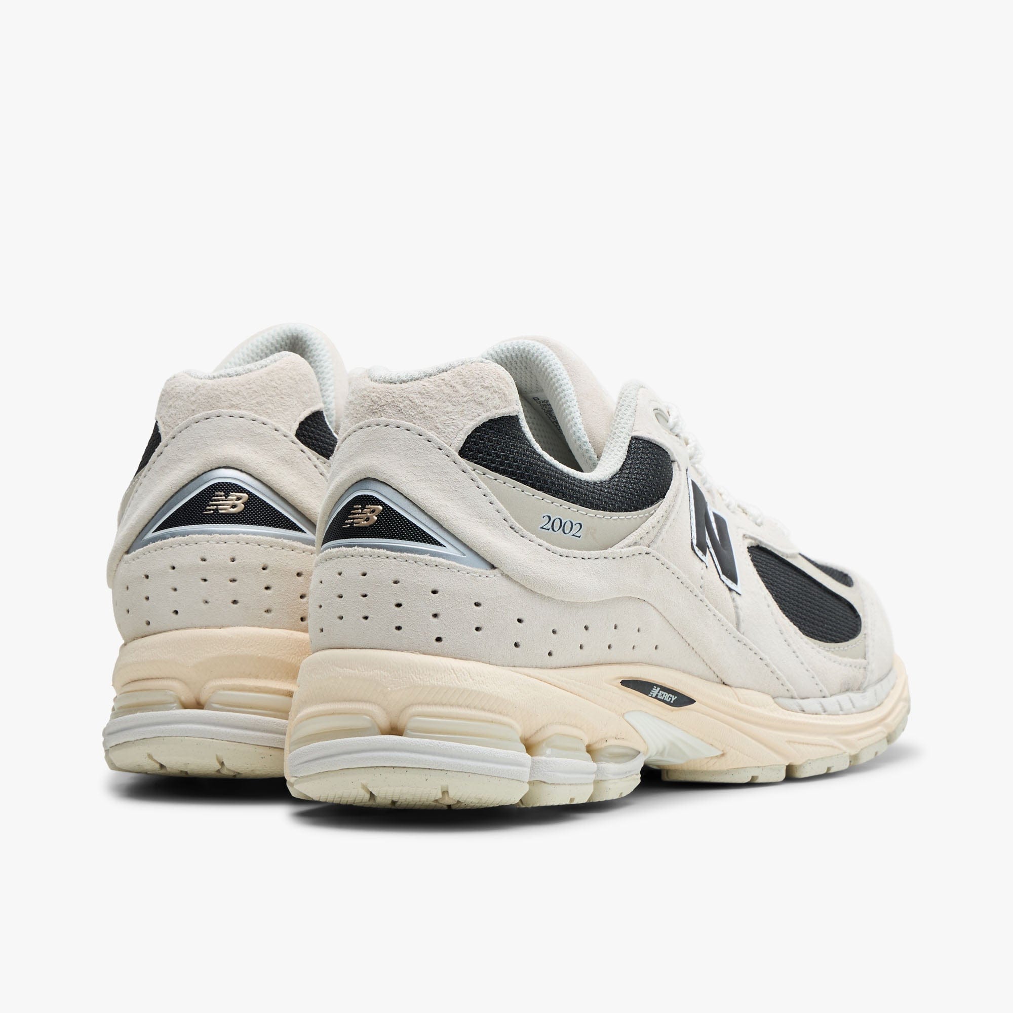 New Balance 2002R Arid Stone / Black Coffee