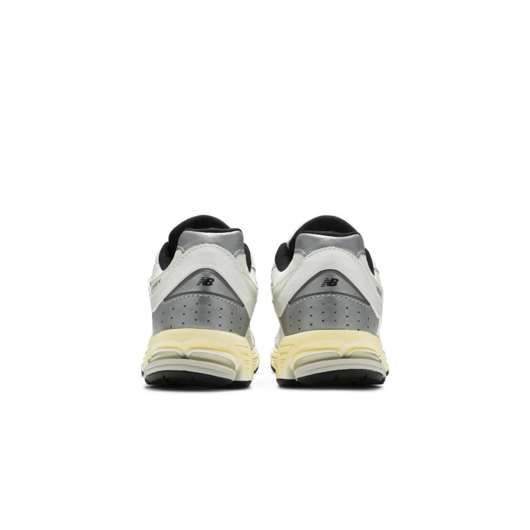 New Balance x thisisneverthat 2002R White