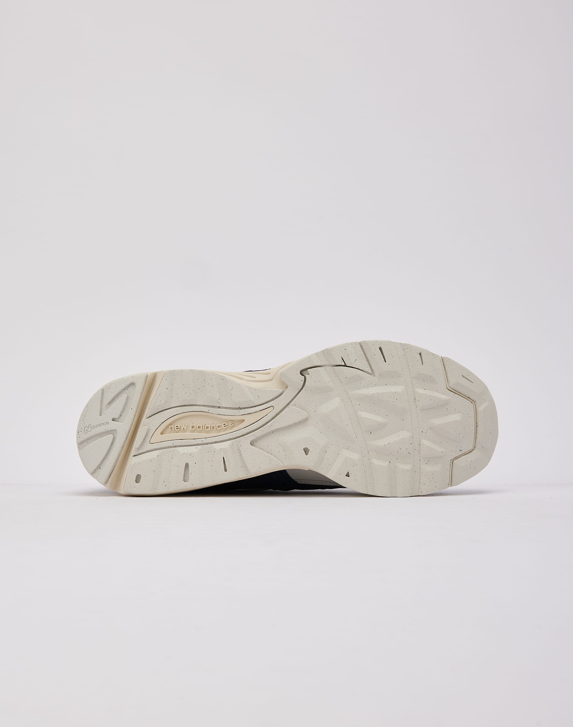 New Balance 880R