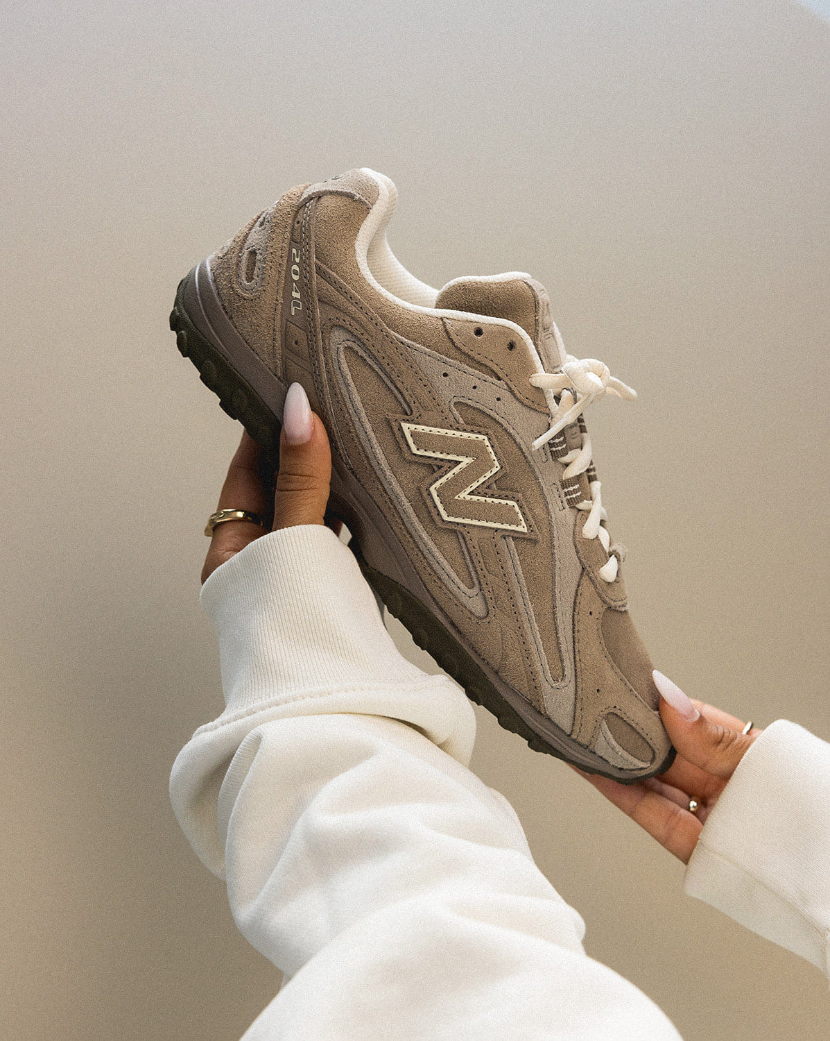 New Balance 204 l