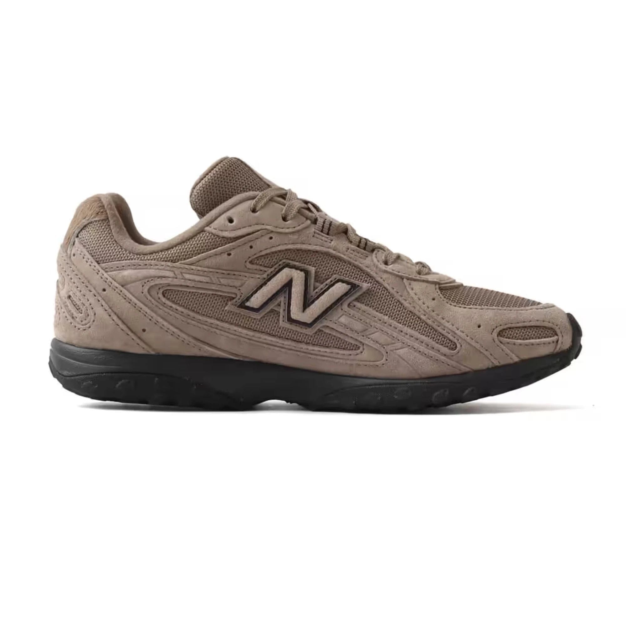 New Balance 204 l Year of the Horse Tan (2026)