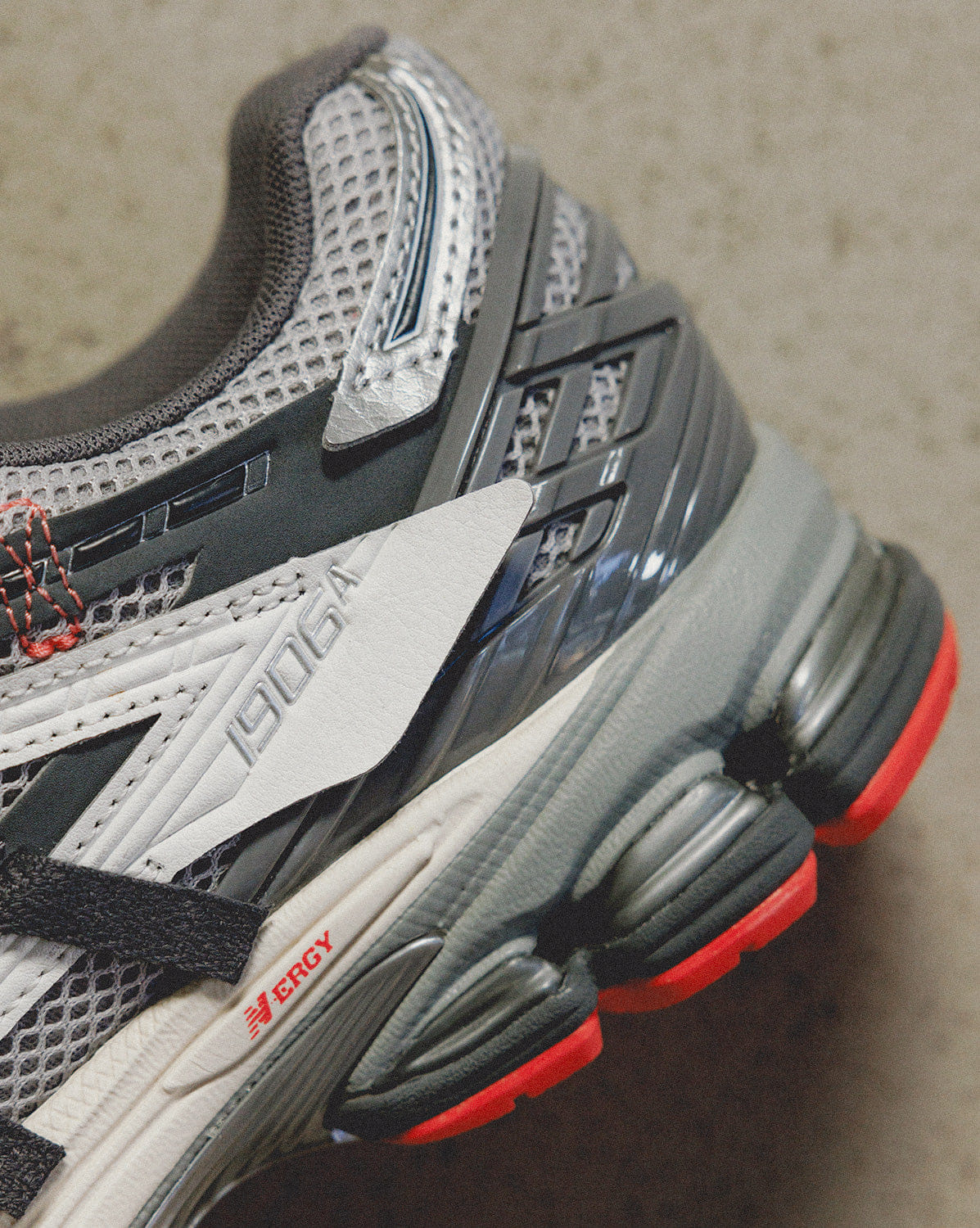 New Balance U1906AC