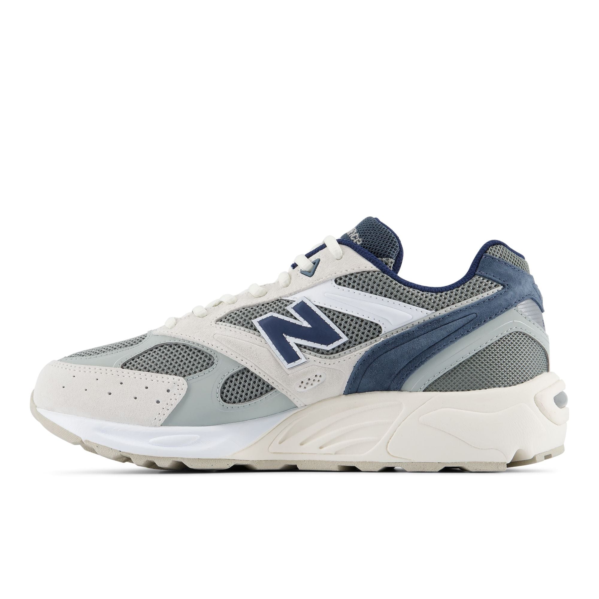 New Balance 880R – Sea Salt with Bayberry and NB Navy