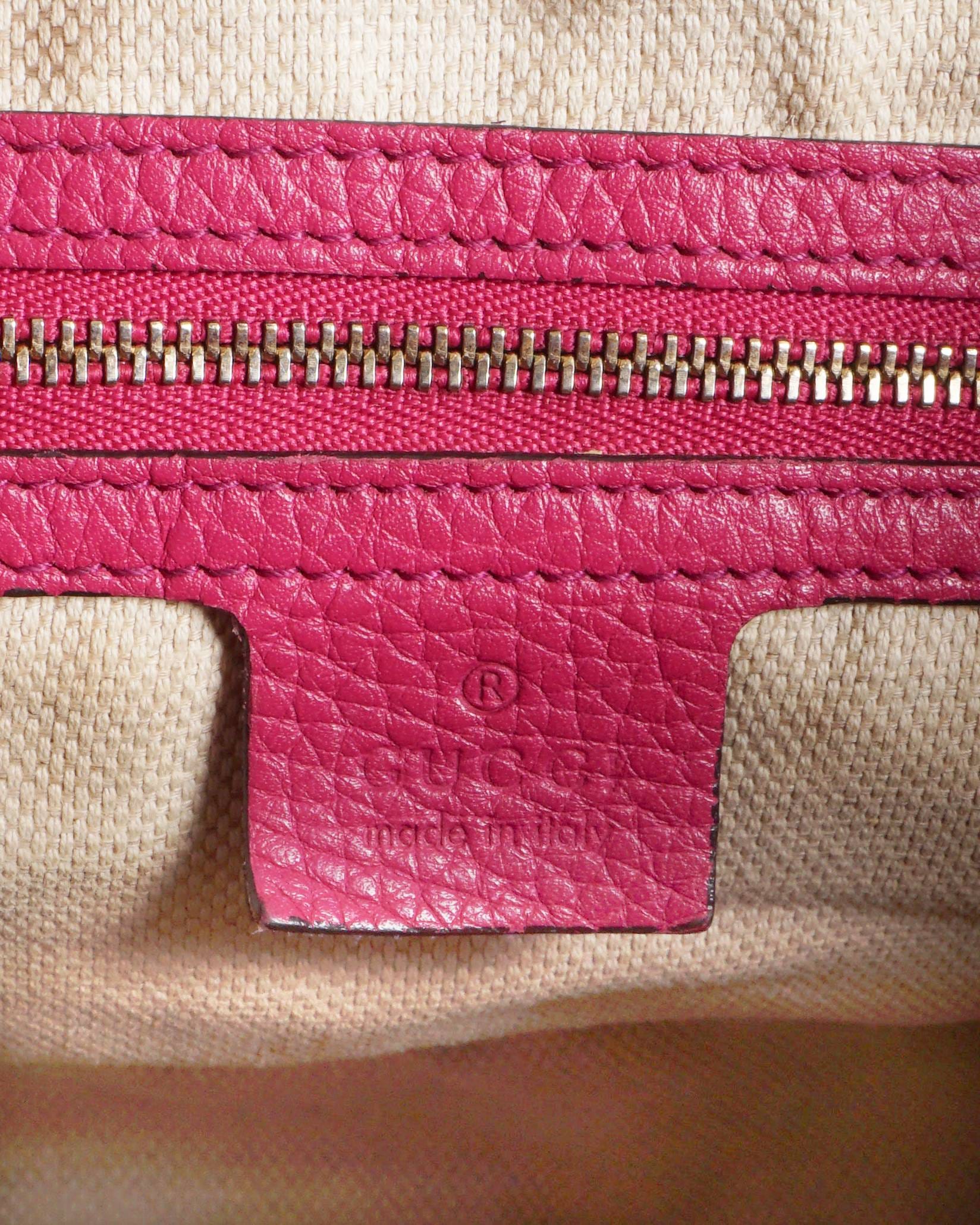 Gucci Fuchsia Pink Pebbled Leather Soho Interlocking G Chain Tote