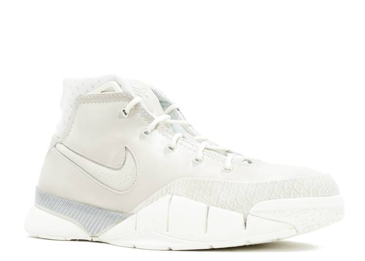 Nike Kobe 1 Black Mamba Collection Fade to Black