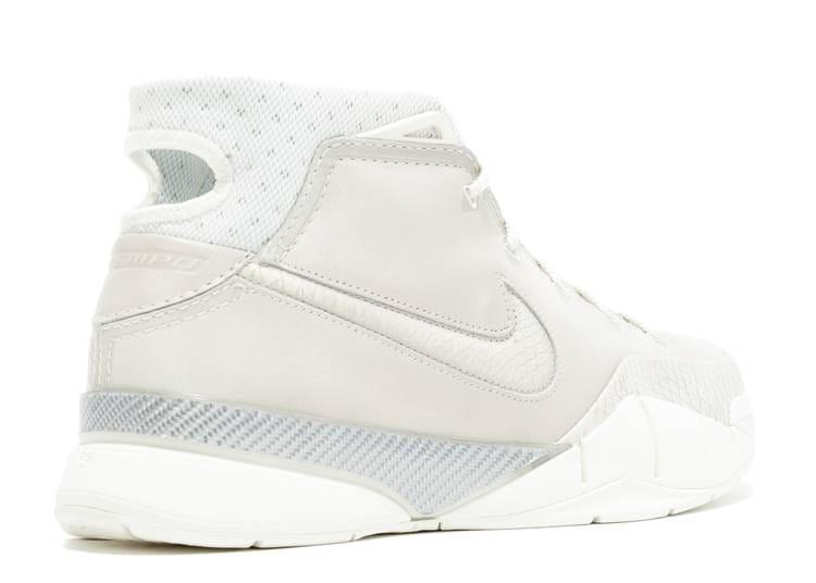 Nike Kobe 1 Black Mamba Collection Fade to Black