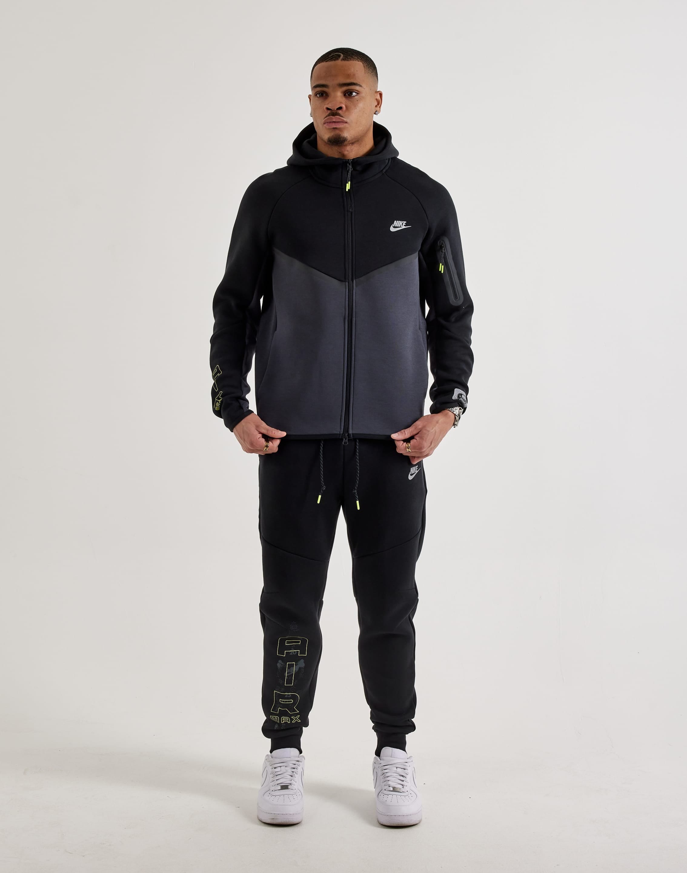 Nike Tech Fleece Windrunner Full - Zip Air Max Jacket