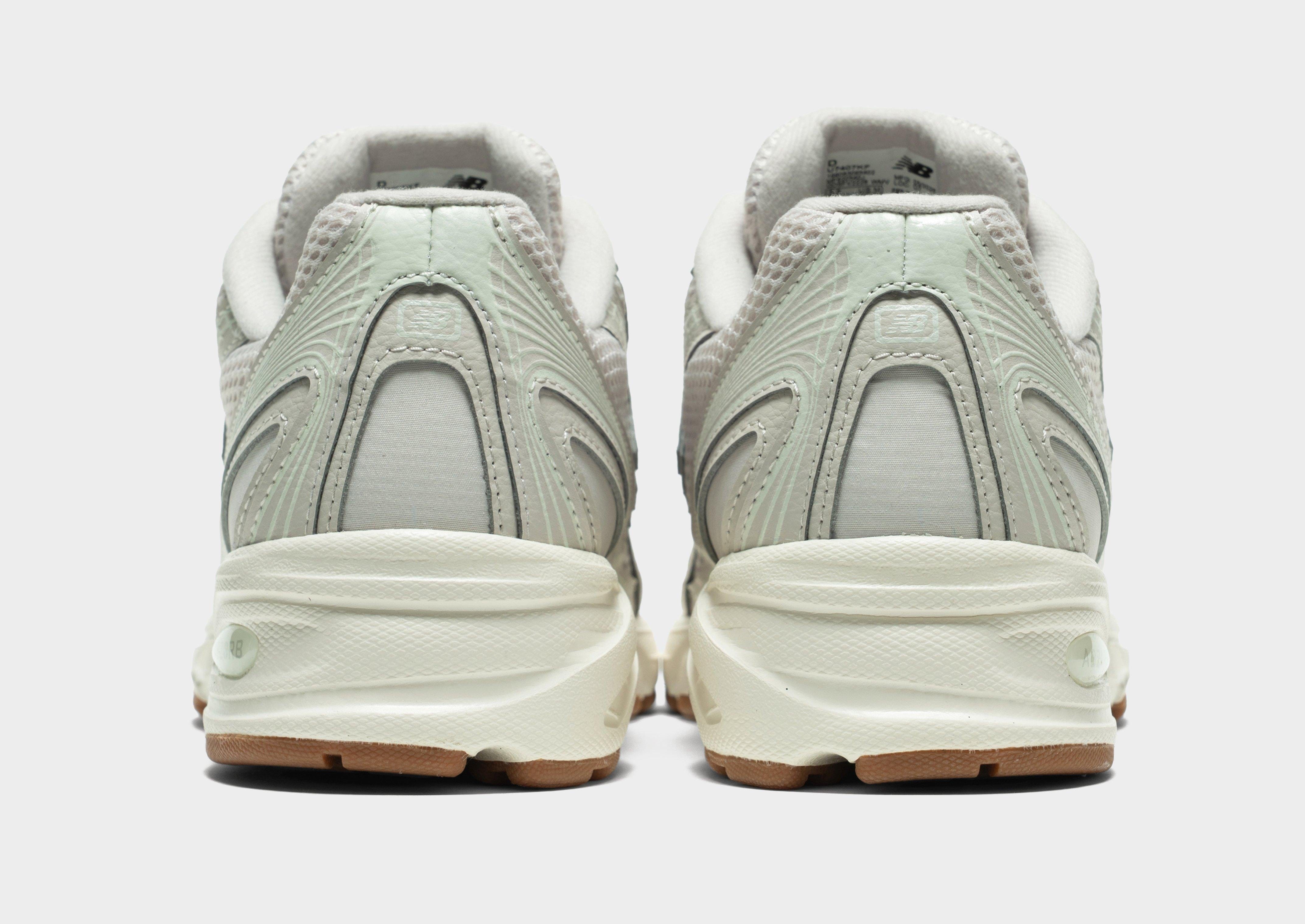 New Balance 740 Women's
