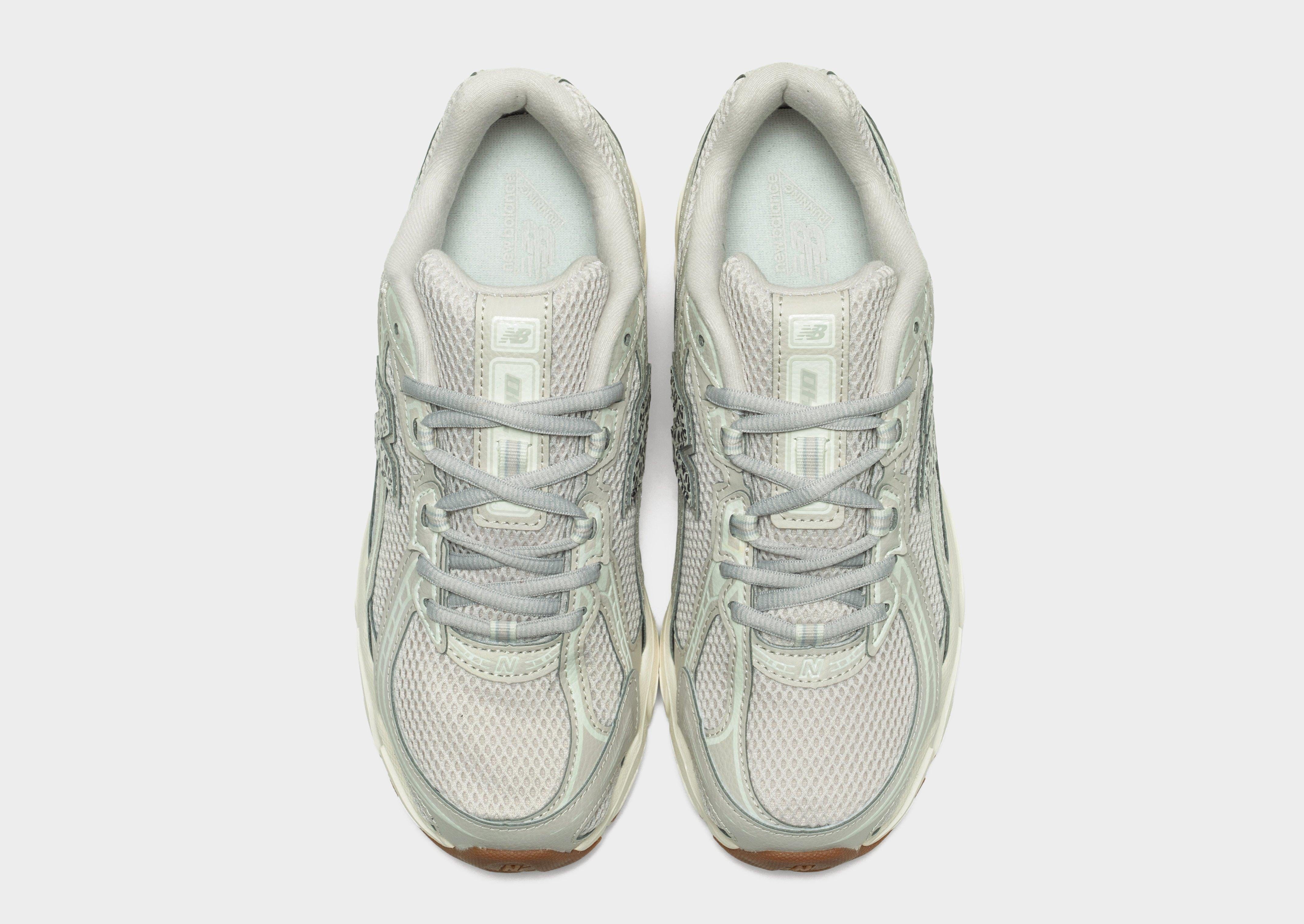 New Balance 740 Women's