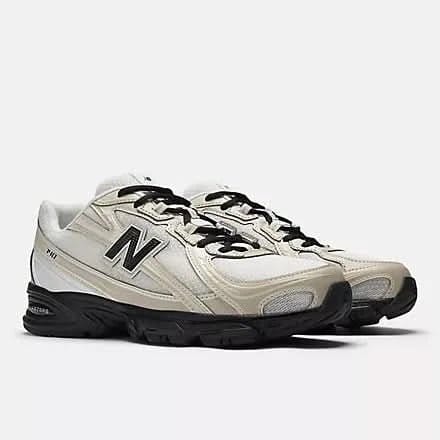 New Balance Women’s 740 Timberwolf White