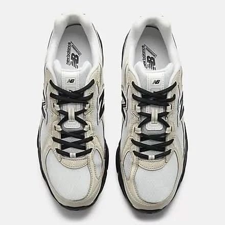 New Balance Women’s 740 Timberwolf White
