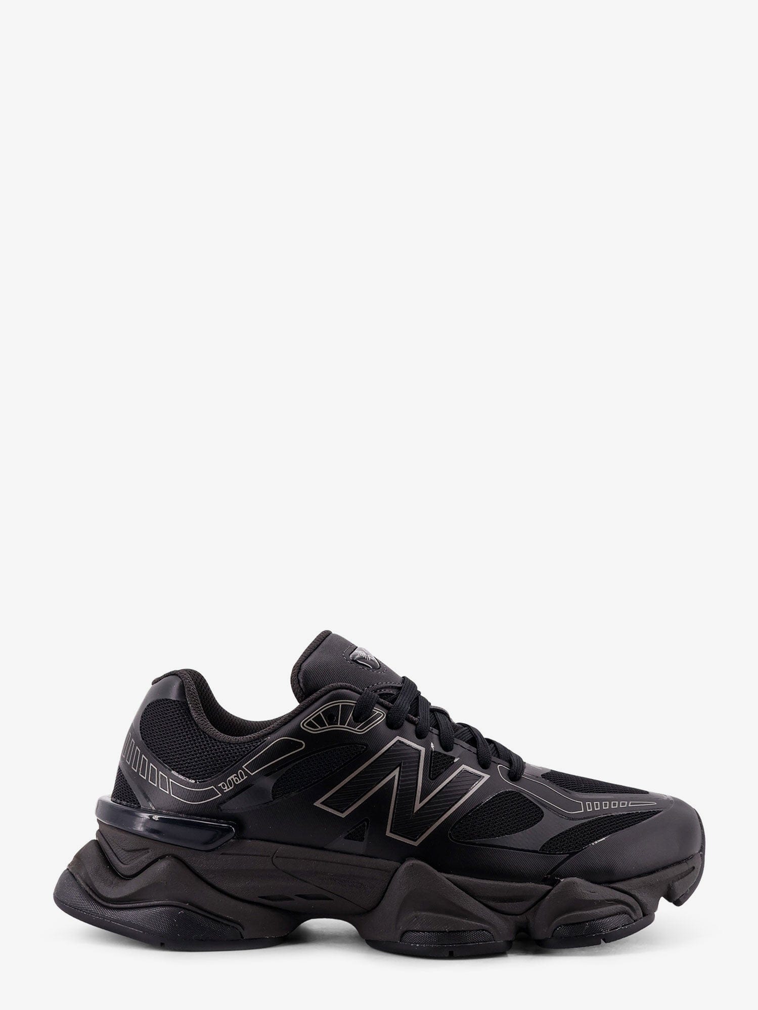 New Balance 740 mesh sneakers with logo on the side