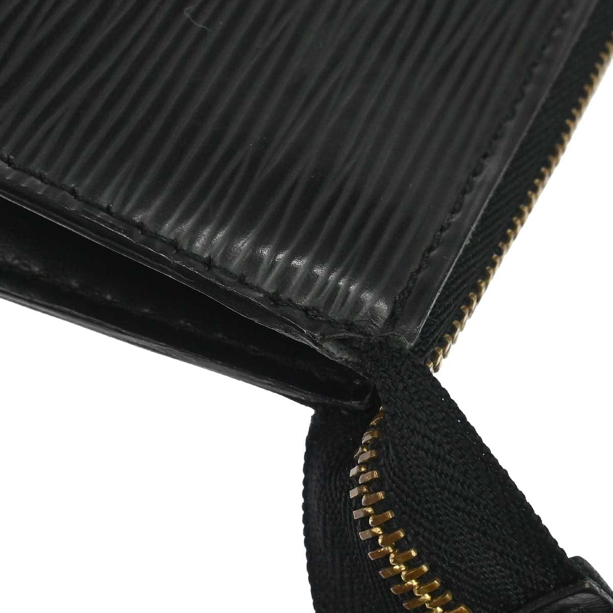 Louis Vuitton Black Epi Pochette Accessoires 24 Handbag M52952