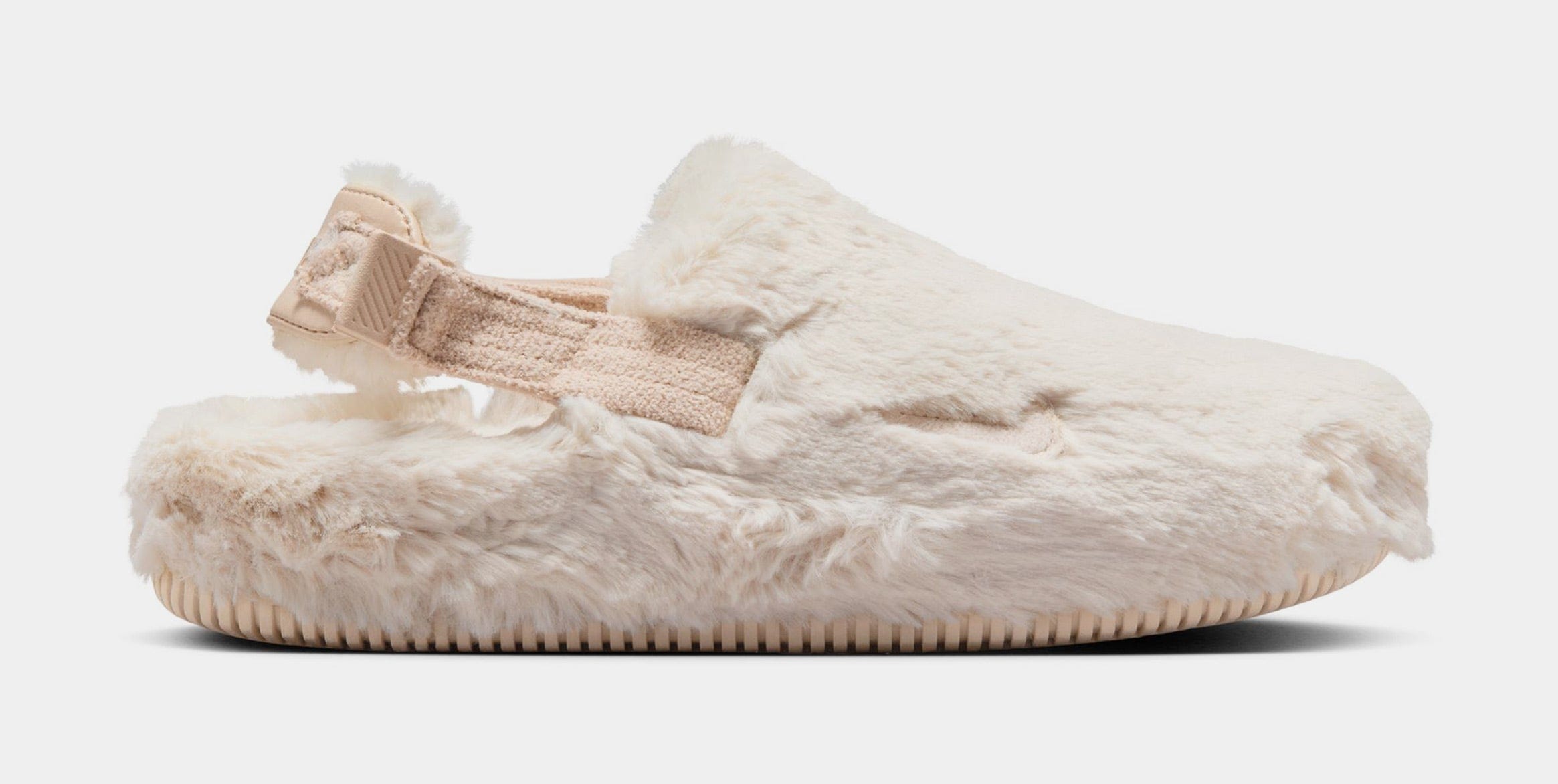 Nike Calm Furry SE Mule Women Sandals (Beige)