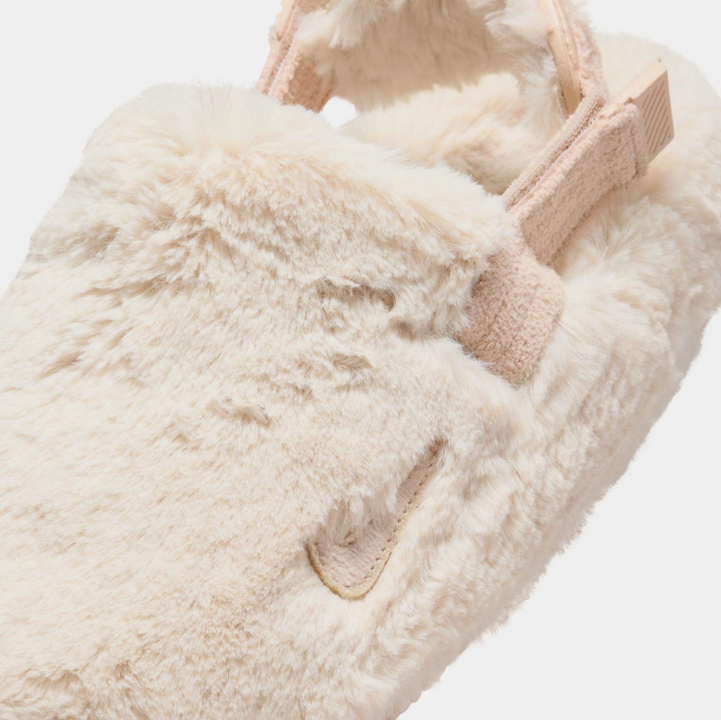 Nike Calm Furry SE Mule Women Sandals (Beige)
