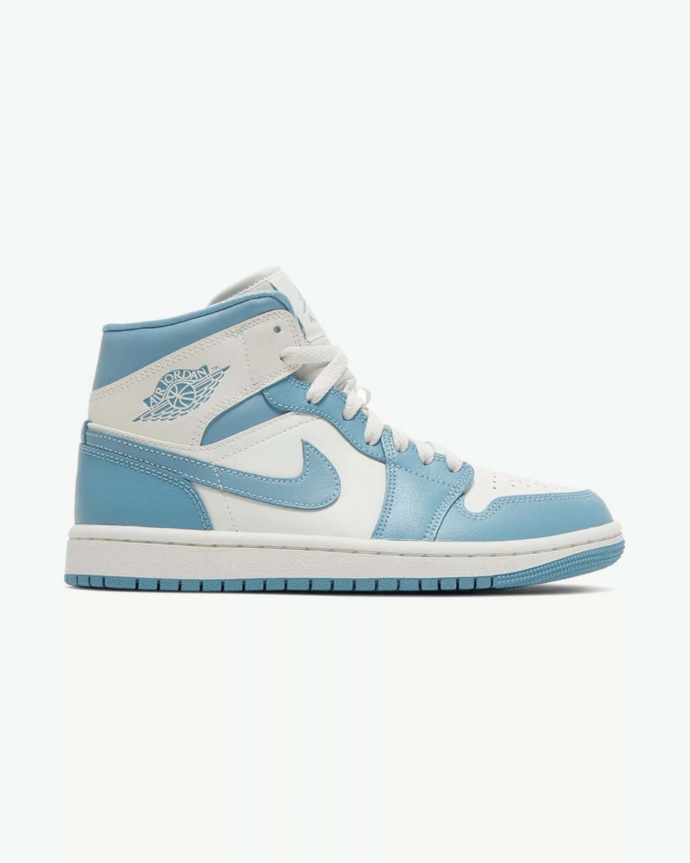 NIKE AIR JORDAN1 MID WMNS UNC 2022