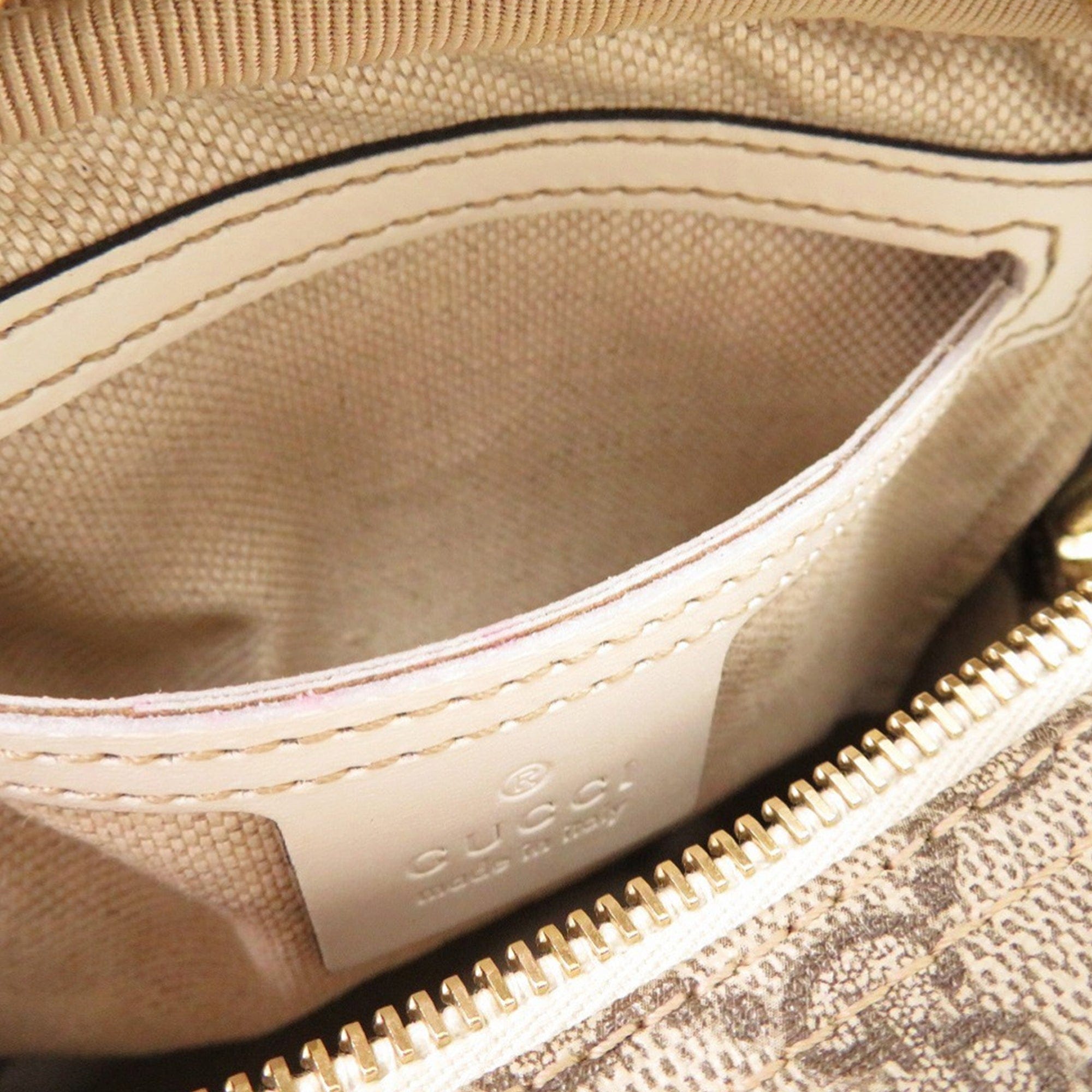 Gucci GG Supreme Crossbody