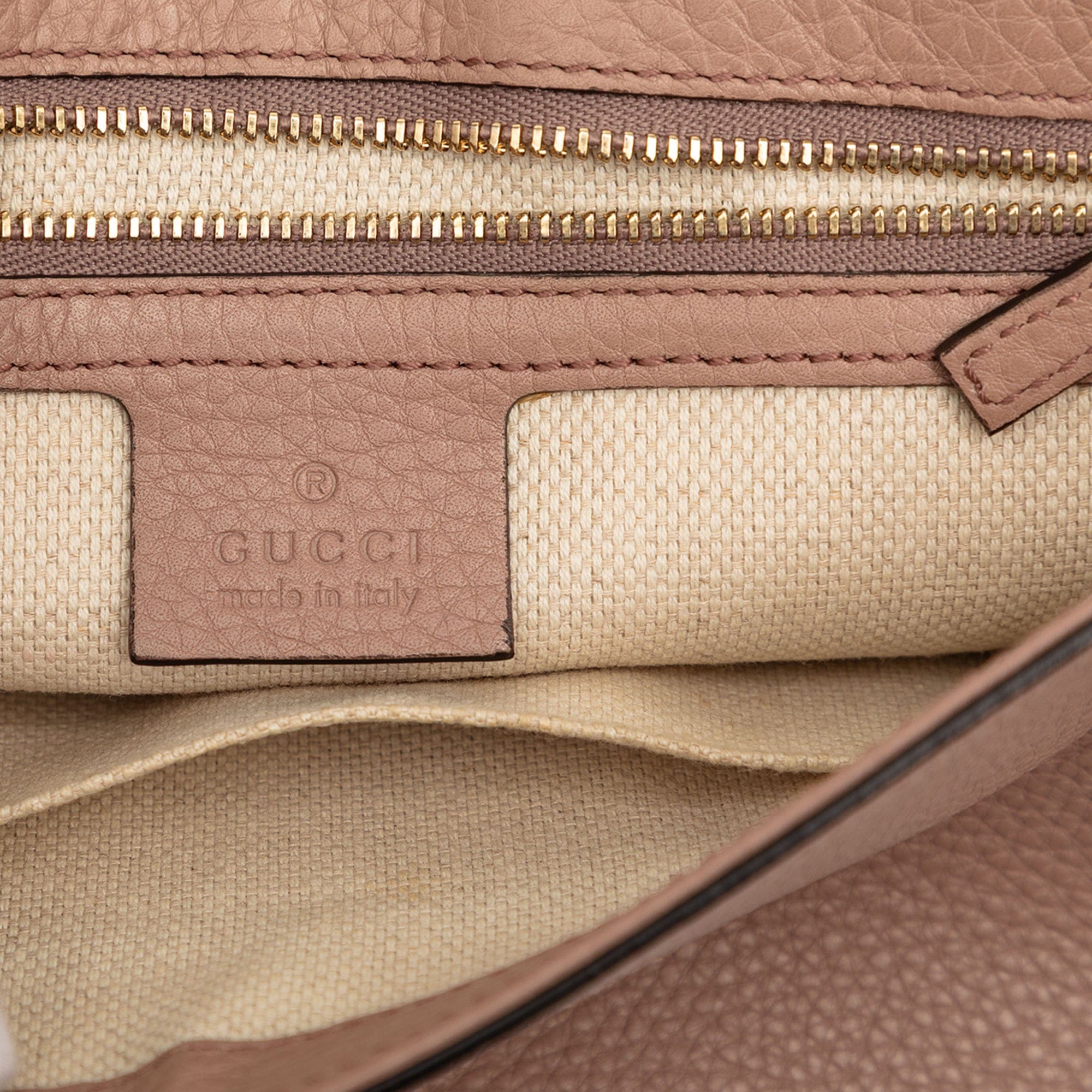 Gucci Medium Calfskin Soho Chain Flap Crossbody