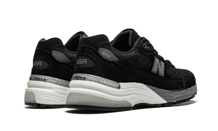 New Balance 992 Black Grey