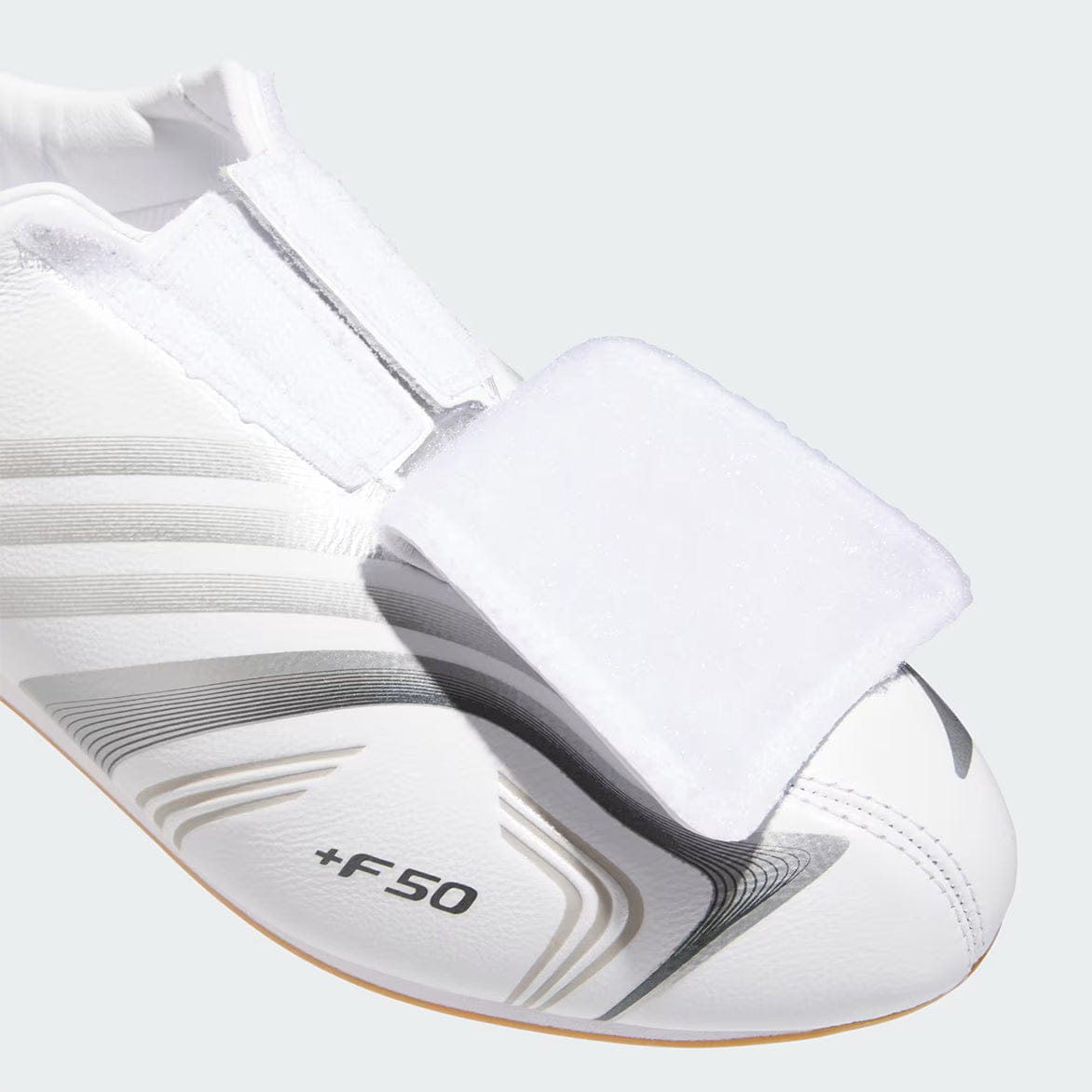adidas WMNS TAEKWONDO F50 - CLOUD WHITE / SILVER METALLIC