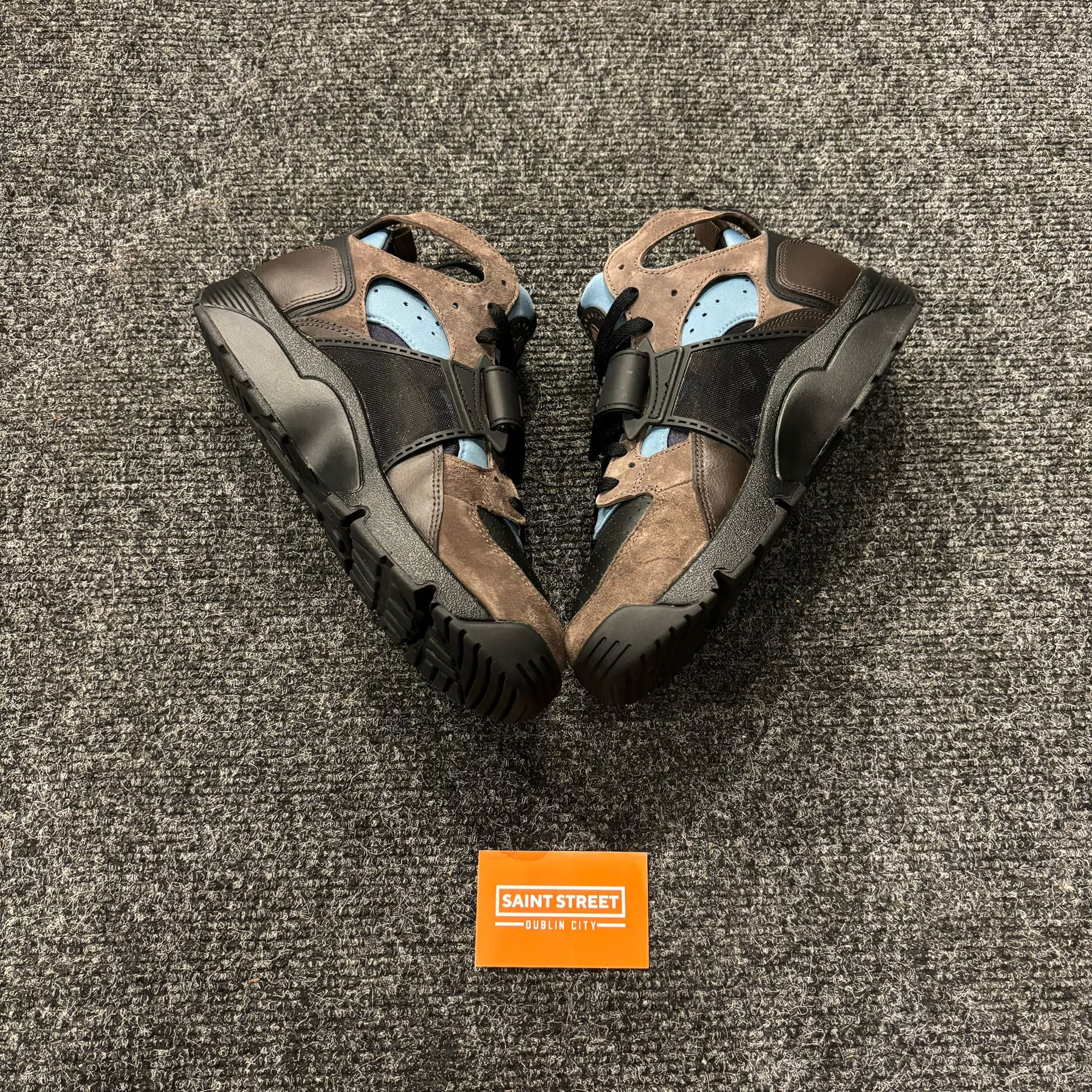 Nike Air Huarache Baroque Brown