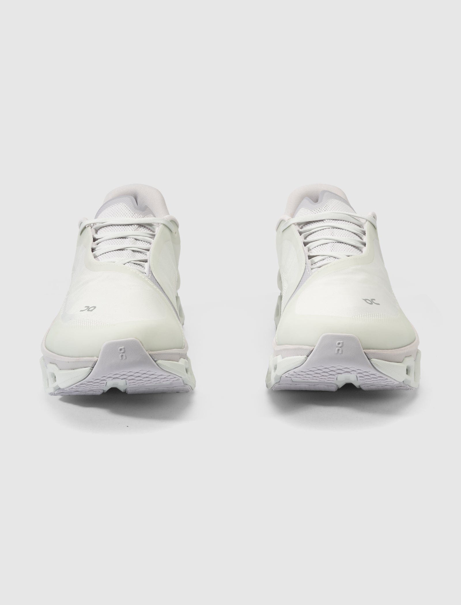 On Running POST ARCHIVE FACTION x CLOUDMONSTER 2 VAPOR/FROST
