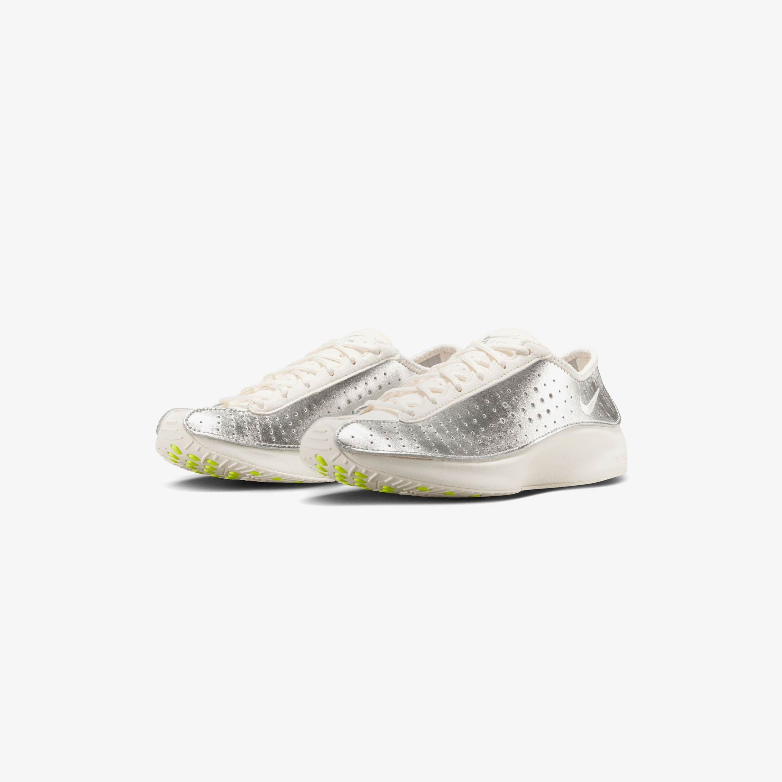 Nike Wmns Air Superfly
