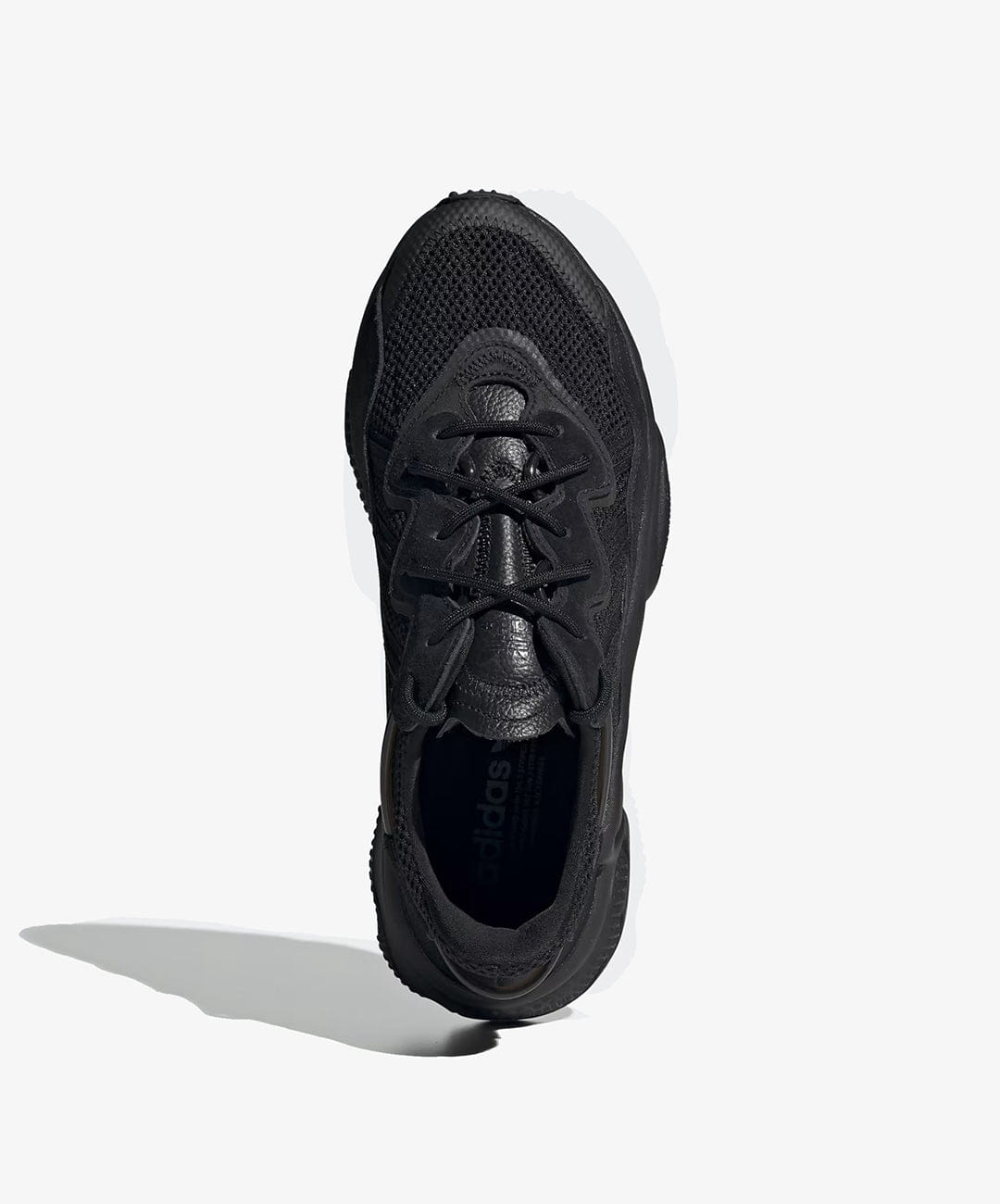 ADIDAS ORIGINALS | OZWEEGO { CORE BLACK
