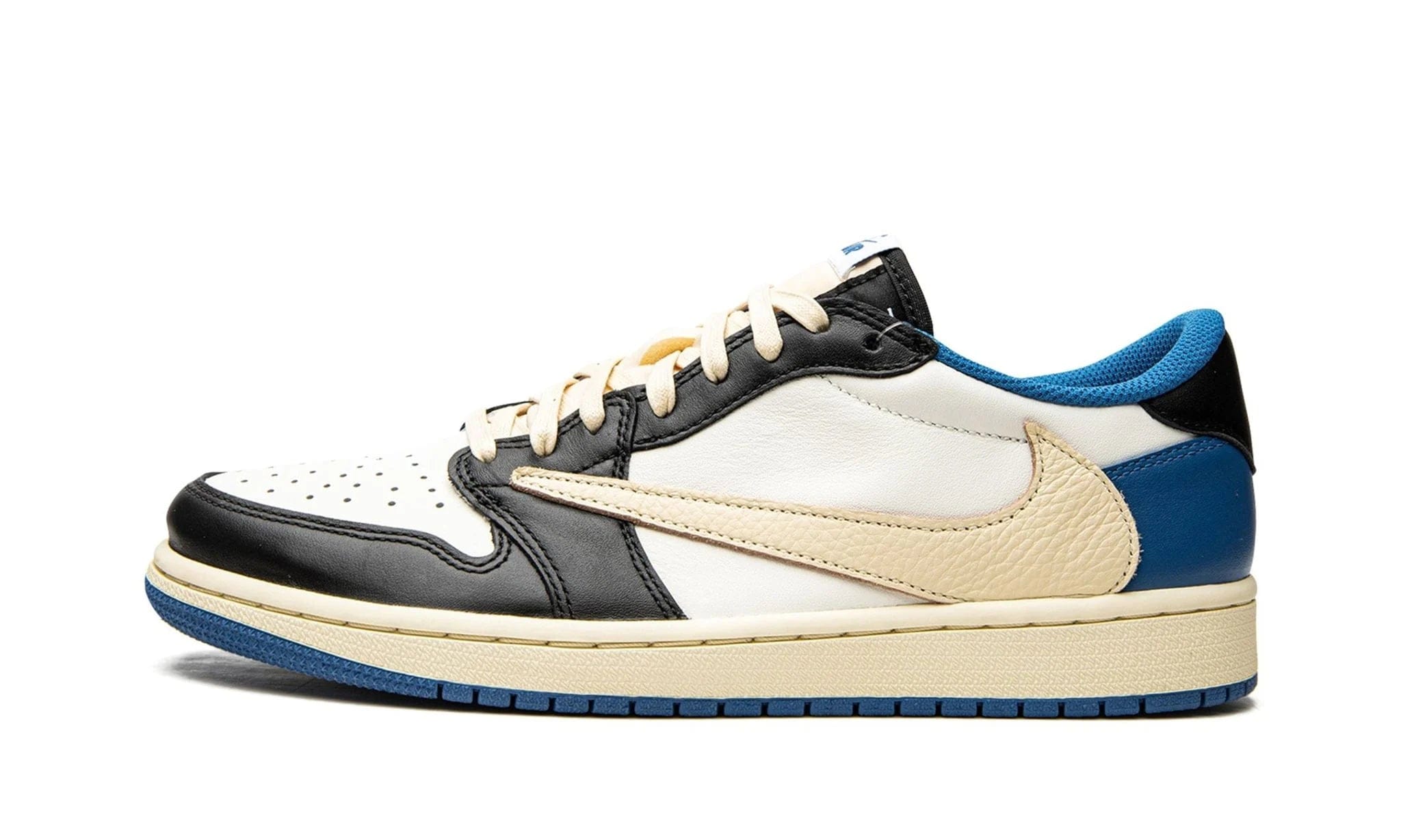 Air Jordan Retro 1 Low OG Travis Scott x Fragment اير جوردان ريترو 1 لو OG ترافيس سكوت x شظية