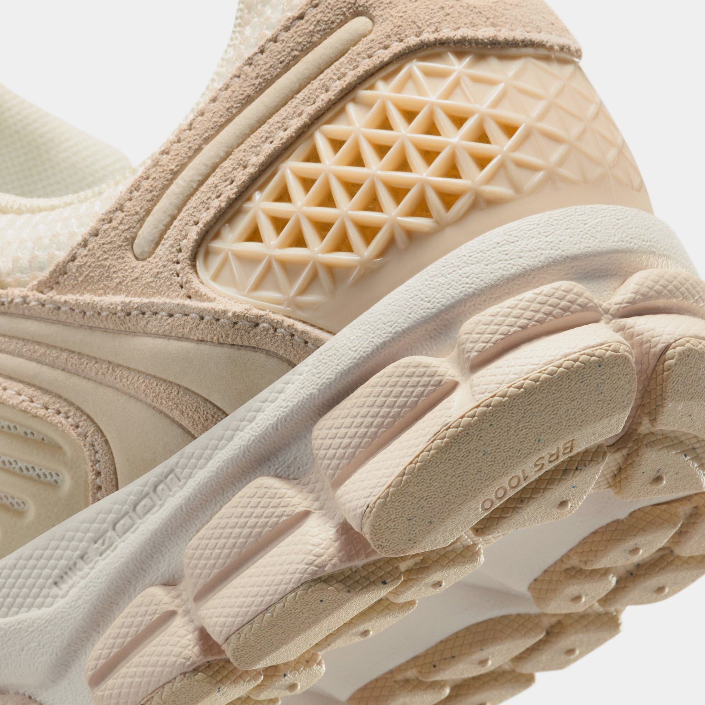 Nike Vomero 5 Womens Running Shoes (Beige/Beach/Light Sail)