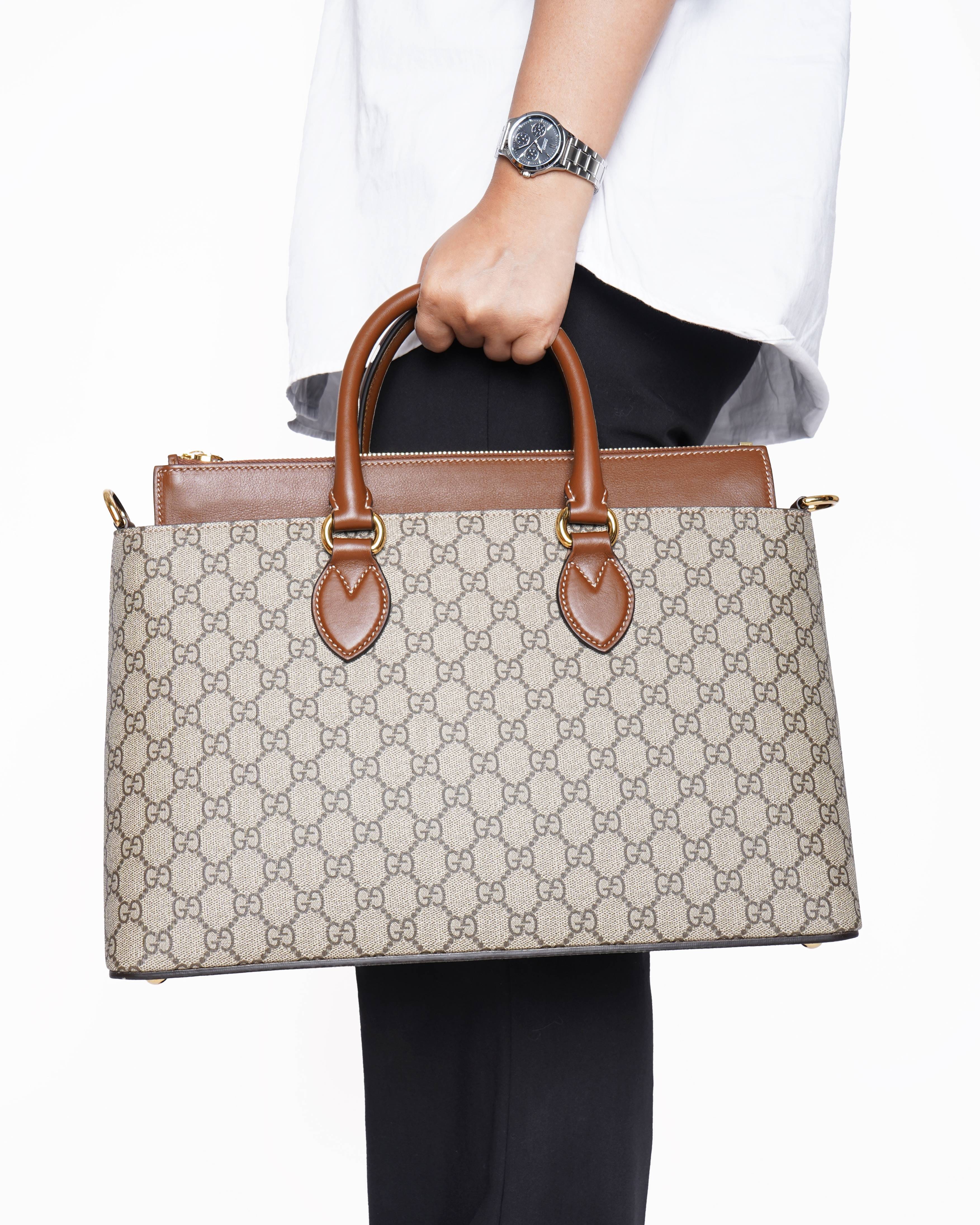 Gucci New Gucci gg supreme canvas zip tote bag