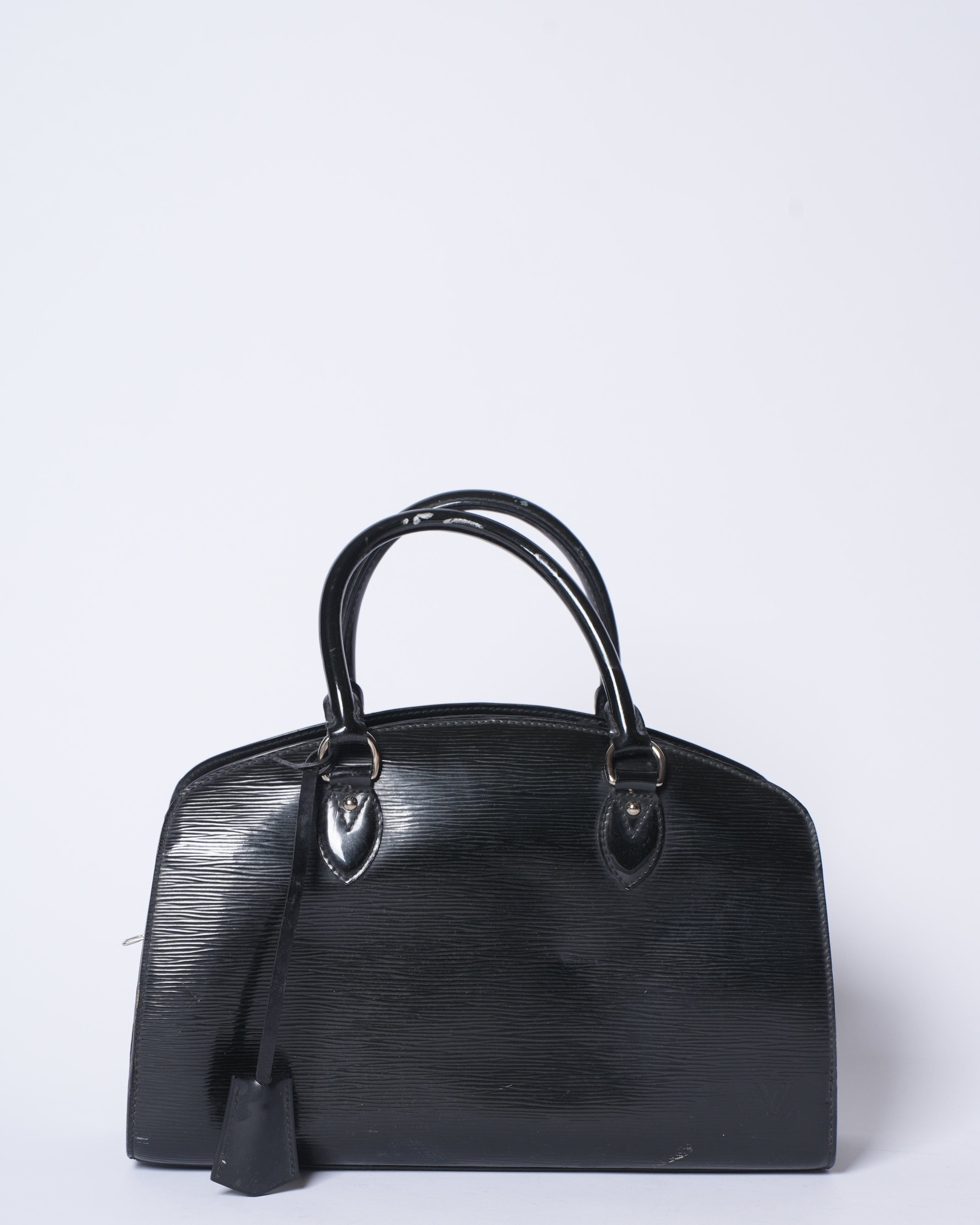 Louis Vuitton LV Black Epi Patent Jasmine Handbag