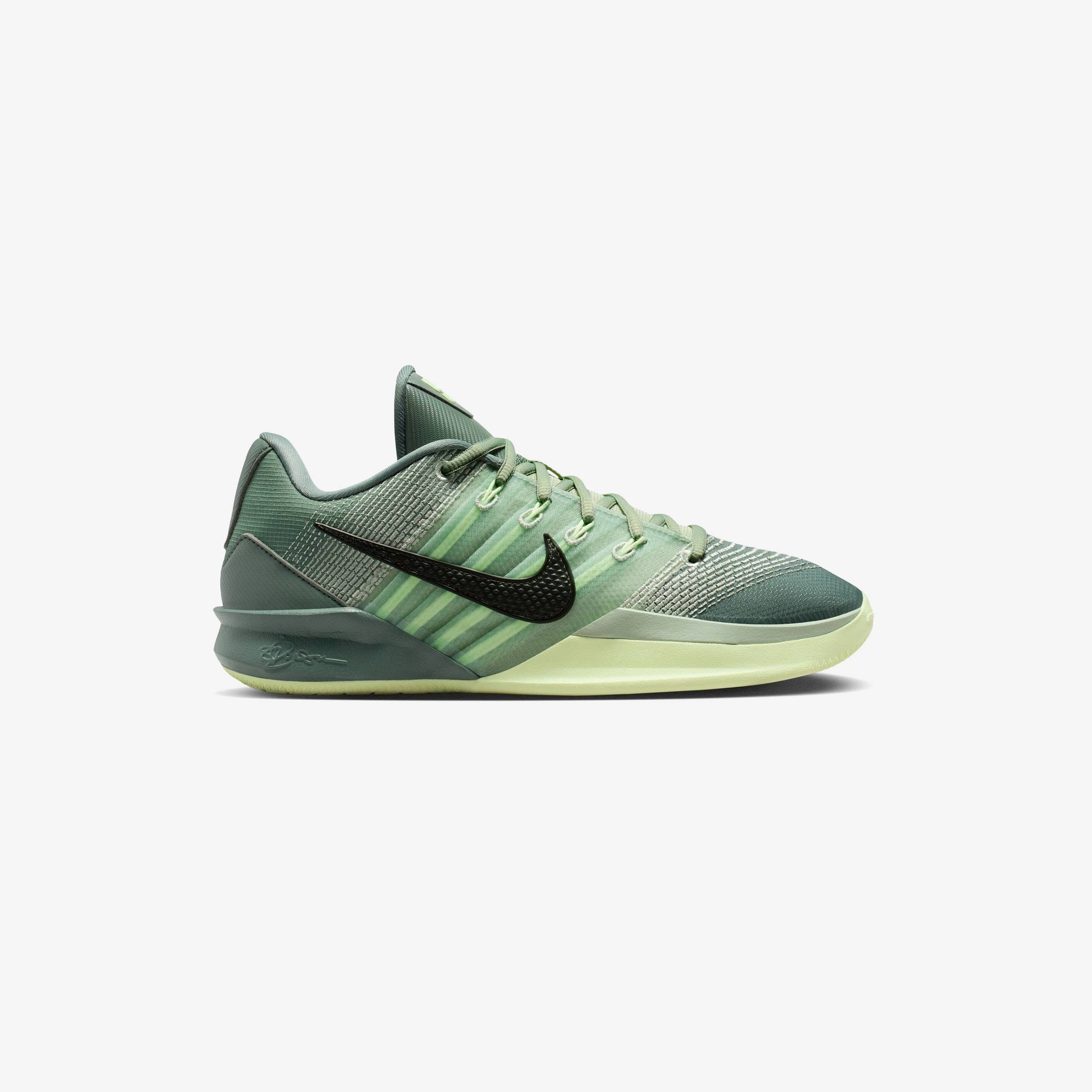 Nike Wmns Sabrina 3