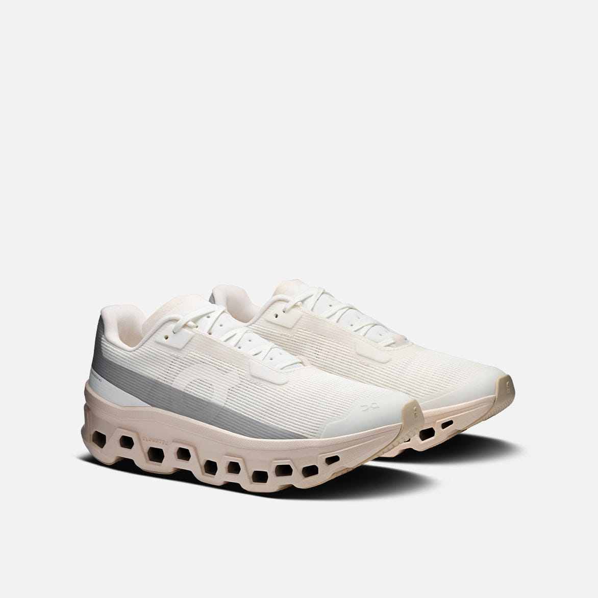 On Running WMNS CLOUDMONSTER VOID - IVORY / SEASHELL