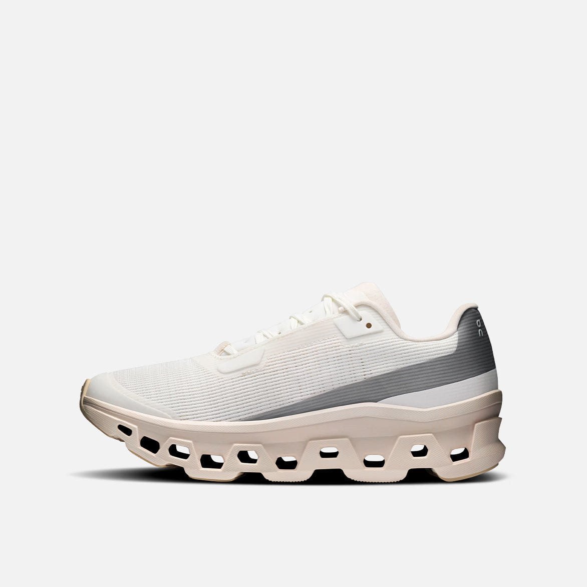 On Running WMNS CLOUDMONSTER VOID - IVORY / SEASHELL