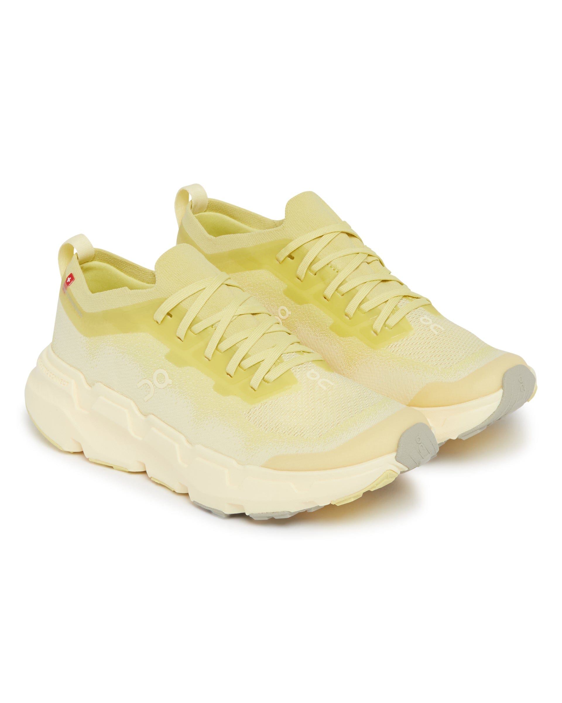 On Running Sneakers Cloudultra Peak Gialle