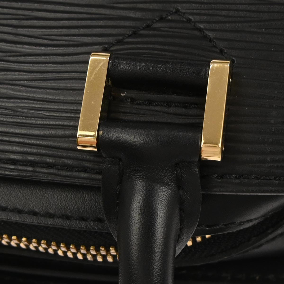 Louis Vuitton 1998 Black Epi Pont Neuf Handbag M52052