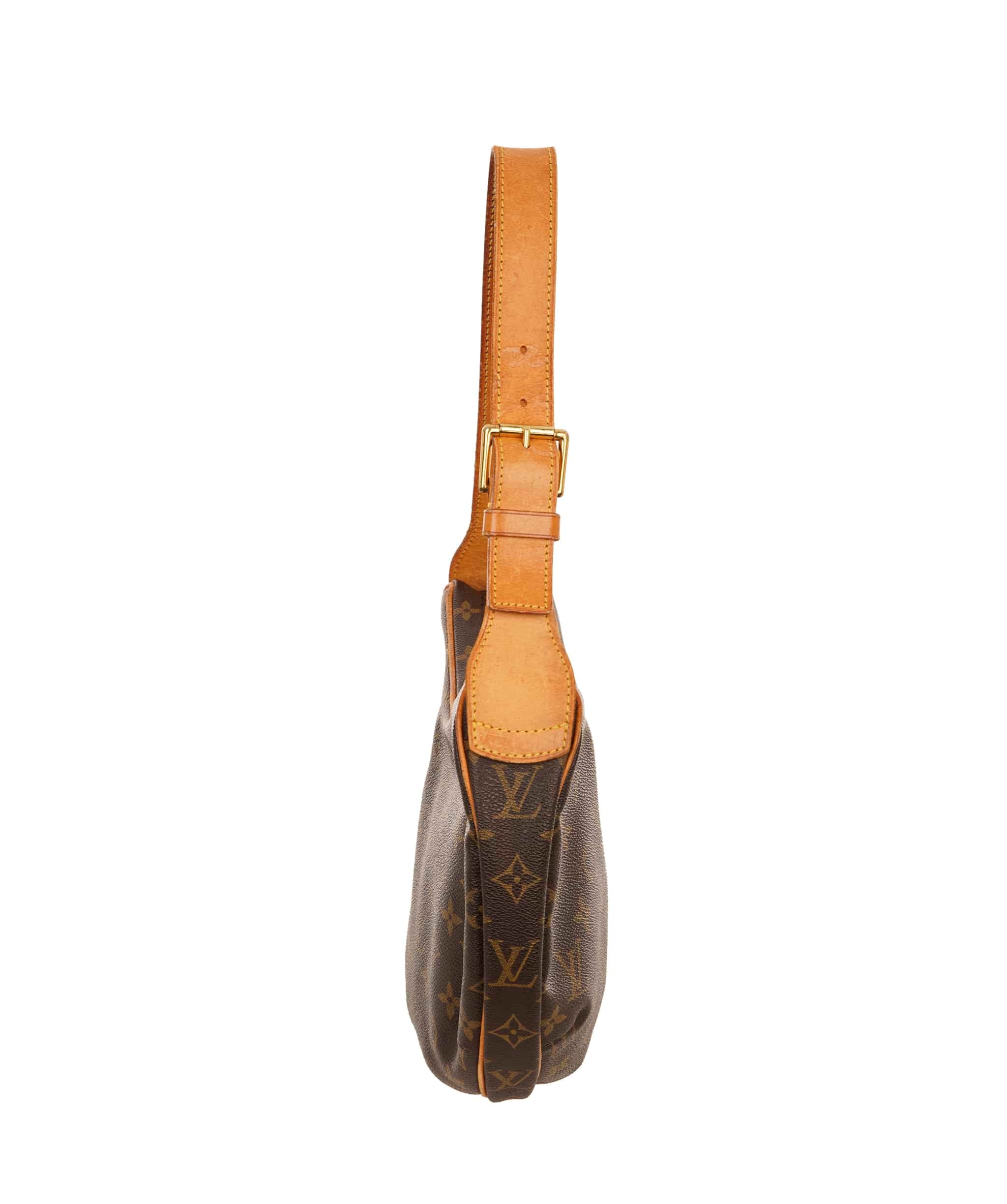 Louis Vuitton Croissant Handbag - Louis Vuitton ALC4164