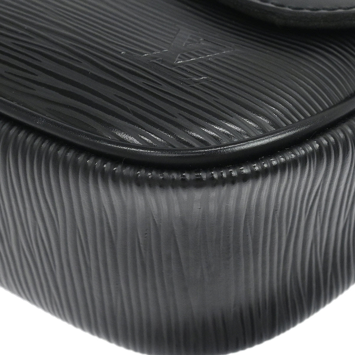 Louis Vuitton 2011 Black Epi Pochette Montaigne Handbag M59292