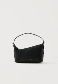 Valentino Yuki Handbag Nero