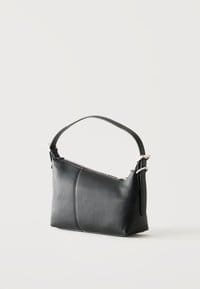 Valentino Yuki Handbag Nero
