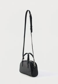 Valentino Pandia Re Handbag Nero